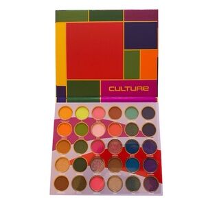 [Juvia’s Place] NIB Culture Eye Shadow Palette